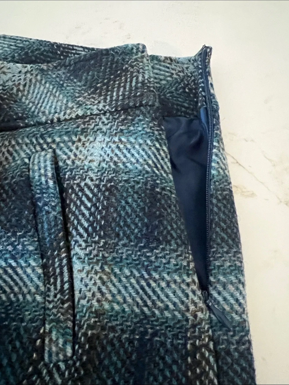 Talbots Wool Blend Blue Green Plaid Skirt Size 8 Dark Academia